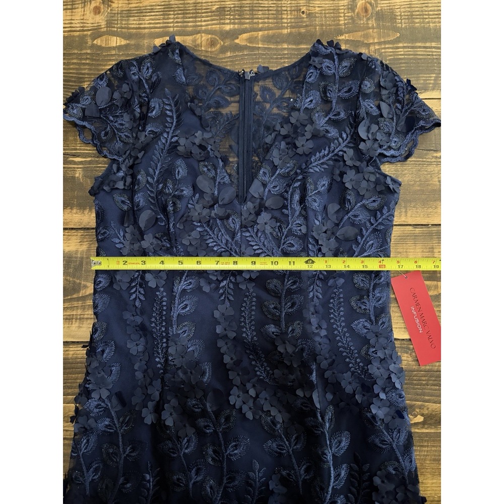 Carmen Marc Valvo Infusion Navy 3D Floral Applique Gown Size 10 NWT $440 - Picture 11 of 13